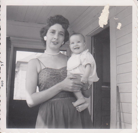 mom_002