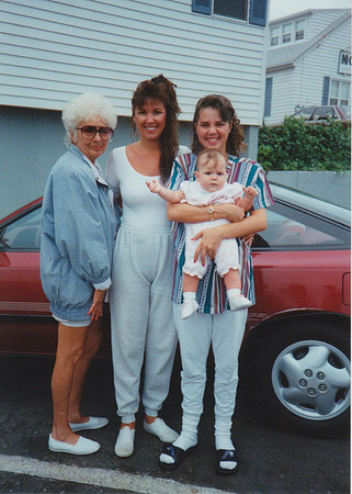 mom_054